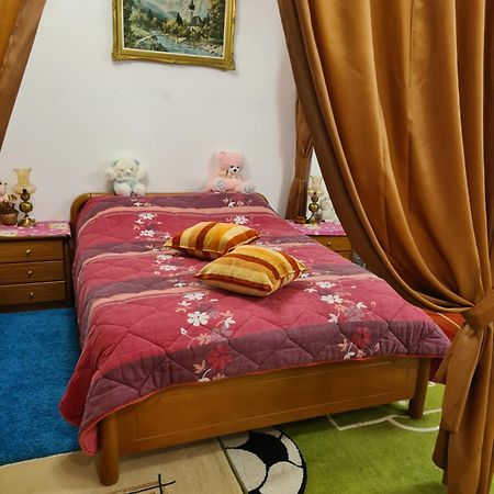 Villa George - Family Holidays Néa Mákri Buitenkant foto
