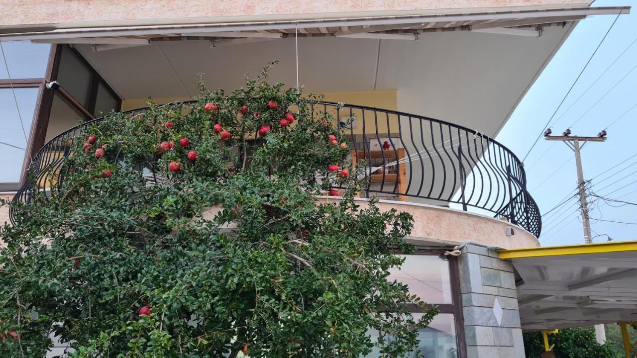 Villa George - Family Holidays Néa Mákri Buitenkant foto