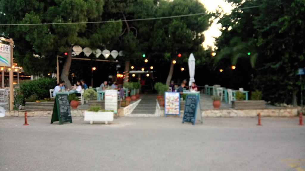 Villa George - Family Holidays Néa Mákri Buitenkant foto
